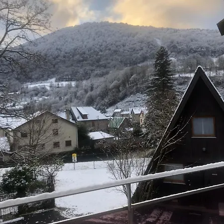 Au Pied Des Pyrenees Cierp